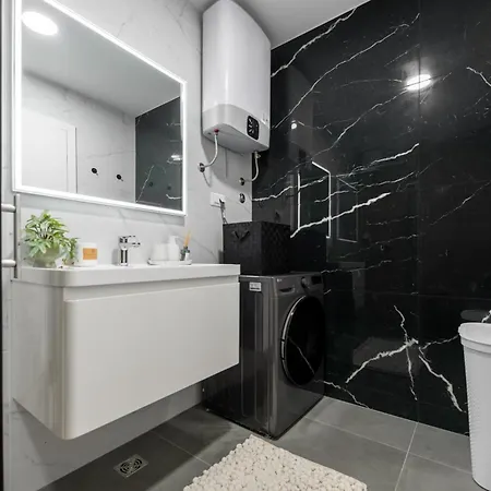 Pia Apartment