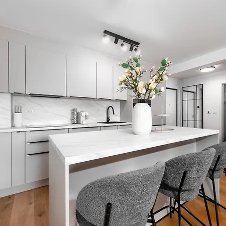 Pia Apartment *